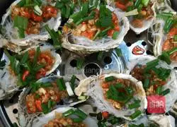 Illustration of how to make oysters with garlic vermicelli 6