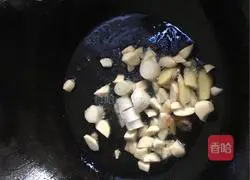 Illustration of braised golden pomfret 7