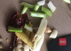 Braised crucian carp recipe 2