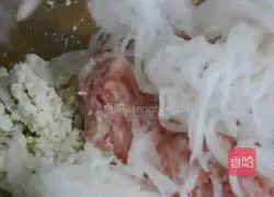 Illustration of how to make steamed meatballs with tomato juice 6