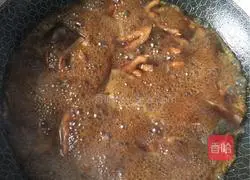 Illustration of Braised Chicken Feet 9