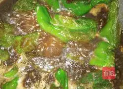 Illustration of how to make pepper stuffed meat 7