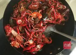 Illustration of Spicy Crayfish Recipe 5