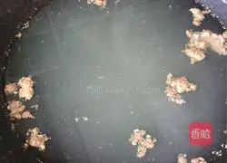 Illustration of how to make pickled cabbage and beef skin 1