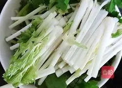 Illustration of how to make strange-tasting finger-sucking crayfish 4