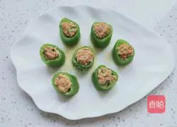 Illustration of how to make loofah stuffed meat 6