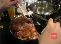 Illustration of how to make high-sheng spareribs 4