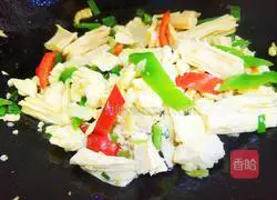 Illustration of how to make fried yuba with eggs 12