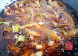 Illustration of how to make braised chicken feet with sweet and spicy sauce 6