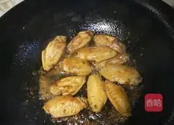 Illustration of how to make Coke Chicken Wings 3