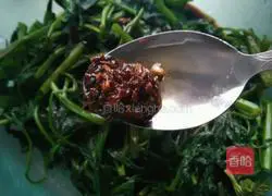 Illustration of how to make water spinach 6