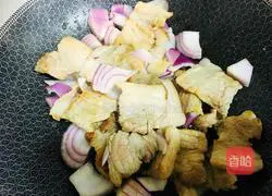 Illustration of how to make stir-fried pork belly with spicy cabbage 5