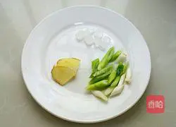 Home-style Braised Pork Ribs and Potatoes Recipe Illustration 2