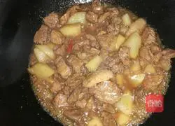 Illustration of Braised Pork and Potatoes 6