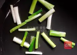 Illustration of how to make tomato scrambled eggs 6