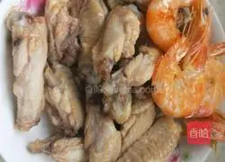 Illustration of how to make chicken wings in pot 3