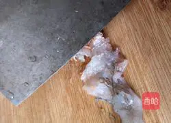 Illustration of how to make fresh sweet shrimp and lotus root cake with less oil 4