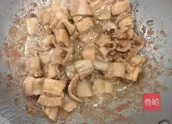 Illustration of how to make pork belly and beans 7