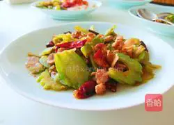 Illustration of how to make fried bitter melon slices with pork belly 10