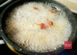 Illustration of how to make spicy toothpick meat 7