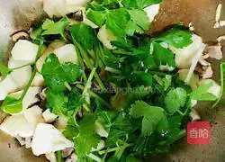 Illustration of how to make stir-fried chicken kidneys with celery and water chestnuts 9