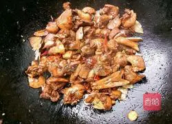 Illustration of how to make beer duck 6