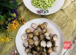 Changzhou Straw Mushroom Beans Recipe Illustration 1