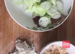 Illustration of how to make loofah and shrimp skin 1