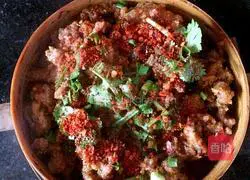 Illustration of how to make steamed beef with rice flour 4