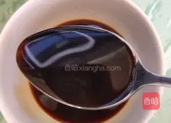 Illustration of how to make saliva chicken legs 9