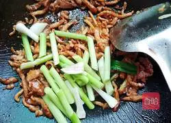 Garlic sprouts meat Illustration of how to make silk 9