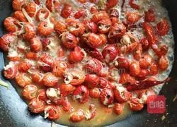 Illustration of how to make spicy crayfish 4