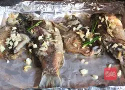 Illustration of grilled crucian carp 8