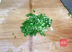 Illustration of how to make garlic shrimp 4