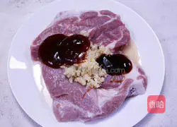 honey sauce Illustration of how to make barbecued pork 1