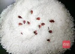 Illustration of how to make steamed pork with vermicelli 12