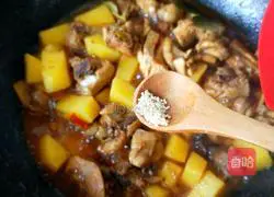 Illustration of how to make potato-roasted chicken nuggets 17