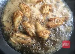 Illustration of how to make Coke chicken wings and drumsticks 7