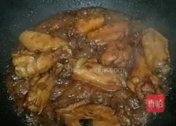 Illustration of how to make Coke Chicken Wings 6