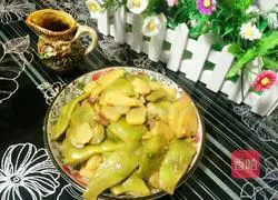 Illustration of how to make potato stewed with green beans 8