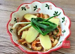 Illustration of how to make thousands of shrimp rolls 2