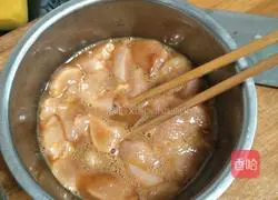 Illustration of how to make steamed pork with chicken breast powder 2