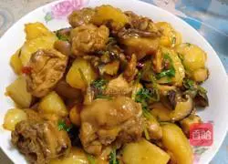 Illustration of braised chicken nuggets with mushrooms and potatoes 12