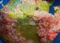 Illustration of how to make shredded coconut chicken legs 9