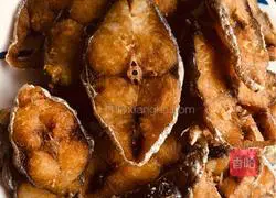 Illustration of how to make smoked mackerel 7