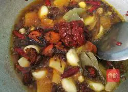 Illustration of how to make spicy crayfish 8