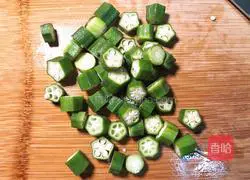Illustration of how to make steamed okra with garlic vermicelli 3