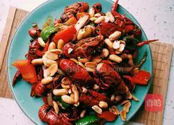 Illustration of Zhang's Braised Crayfish in Oil 3