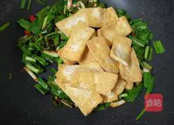 Illustration of how to make fried tofu bento with garlic sprouts 7