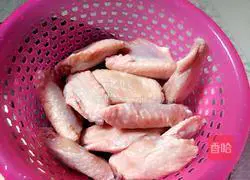 Honey Grilled Chicken Wings Recipe Illustration 1